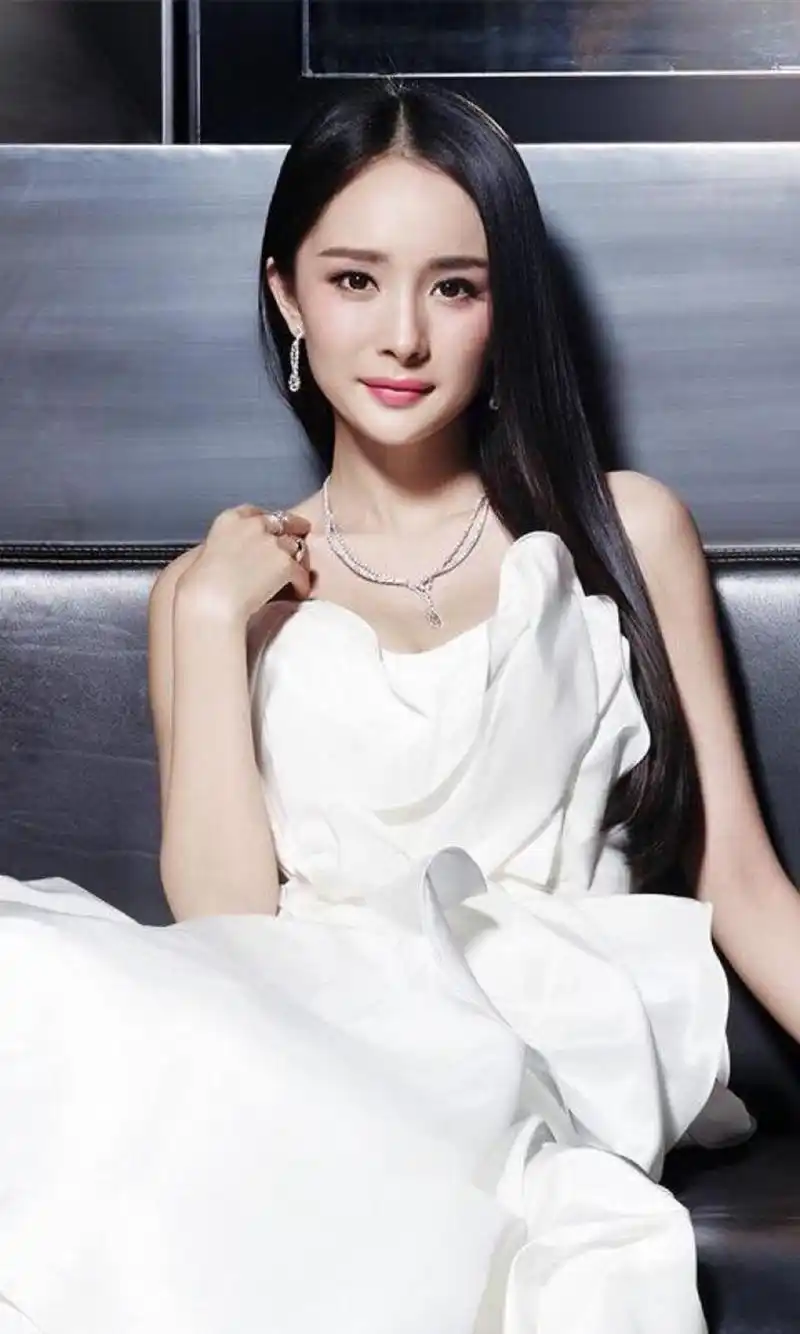 貌美如花,冰雪聪明——杨幂