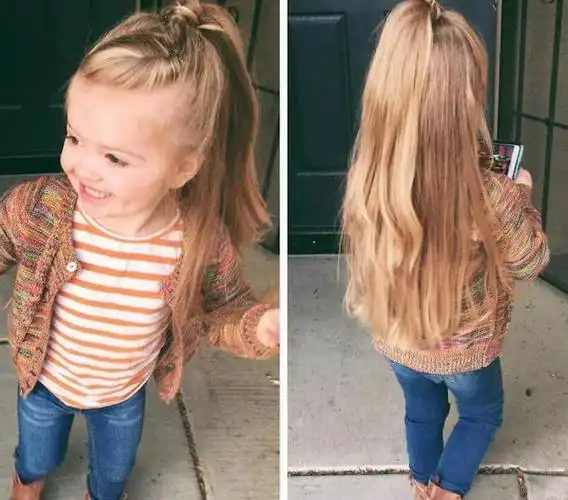 长头发的小女孩还可以试试看这款扎发,头顶上的头发扎起来,可爱时尚又