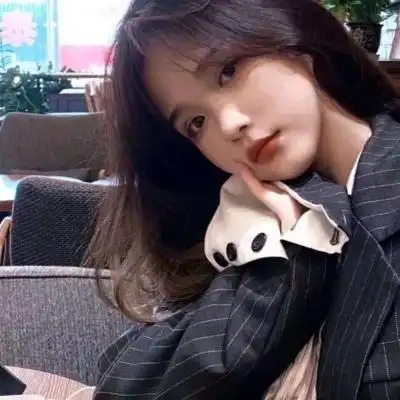 qq头像女生唯美成熟漂亮的女生头像高清成熟气质唯美图片