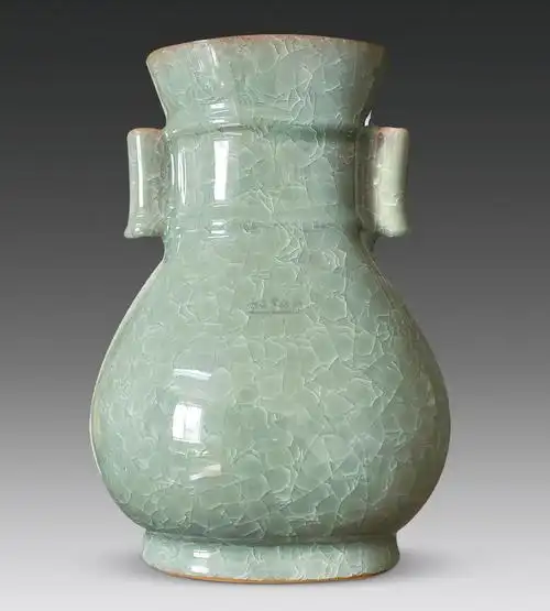 0803陈玄根冰裂纹双管扁瓶