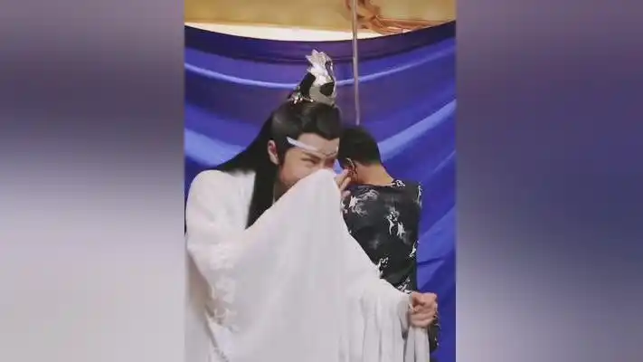 肖战王一博博君一肖陈情令花絮咱家猪这是喝了多少啊?