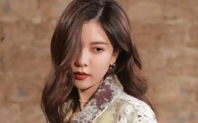 陈伟霆和宋妍霏"秀恩爱",两人眼神小动作不断,就差公开了?