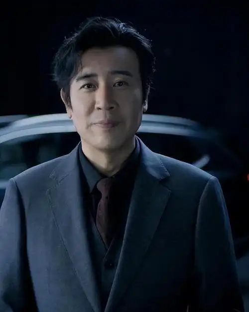 《第二十条》,还是在近期备受瞩目的热播影视剧《城中之城》,于和伟的