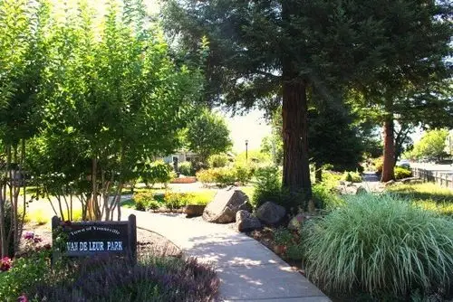 van de leur park in yountville