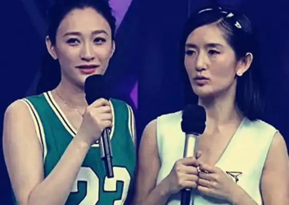 谢娜结婚李小冉作伴娘,两年后李小冉结婚,却只收到谢娜一个信息