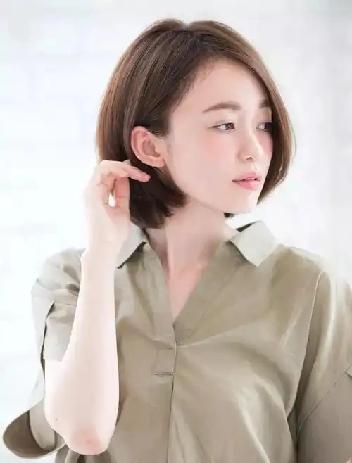 女人短发减龄发型,成熟稳重又不失时尚气质感!各发型详解