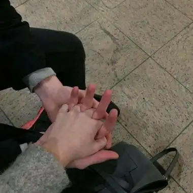 手控男女牵手部位头像图片 第4张