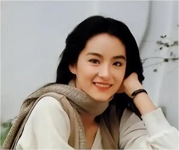 林青霞1990年河南认亲姐姐姐却豪言不图她分文