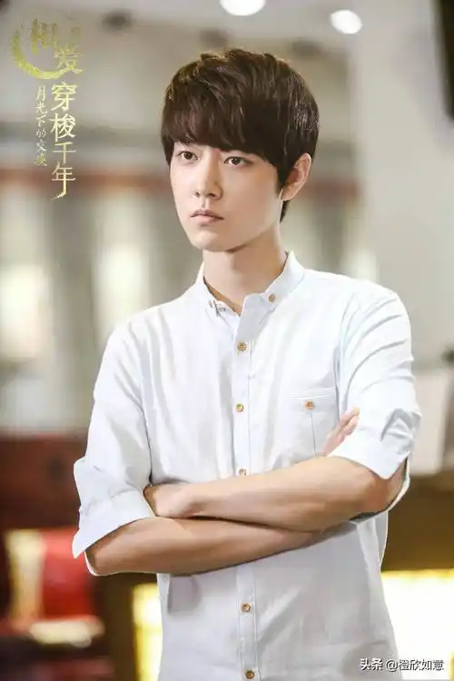 2016年青春校园超能力网剧《超星星学园》饰演男主角方天择我找到的就