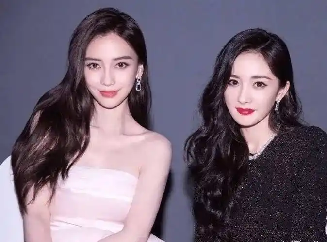 原创杨幂暖心为杨颖庆生并晒出两人的合照但肤色对比差很明显