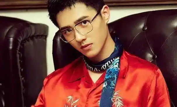 原创粉丝称想当刘昊然的情人他用这四个字回应果然是耿直boy