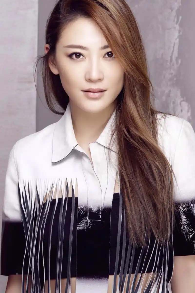 应采儿 壁纸 明星 港星 女神 服饰 妆容 《东方战场》《天使的城》