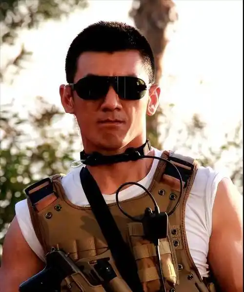 盘点8位演军人有味道的演员,有人成为经典,有人原是上尉军衔