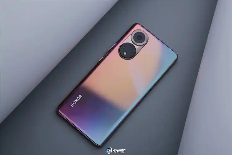 颜值不是唯一亮点荣耀50游戏体验更有惊喜