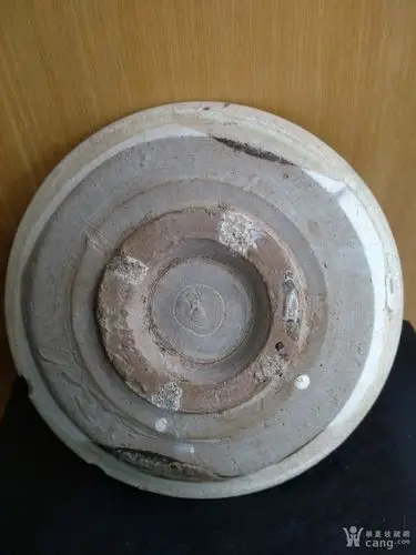 宋磁州窑褐小底足.口径13.8cm.