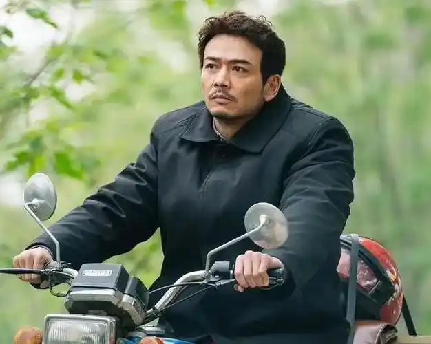 从红极一时的小包总到现在的跌落神坛杨烁到底经历了什么