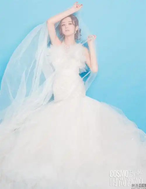 赵丽颖时尚婚纱写真曝光