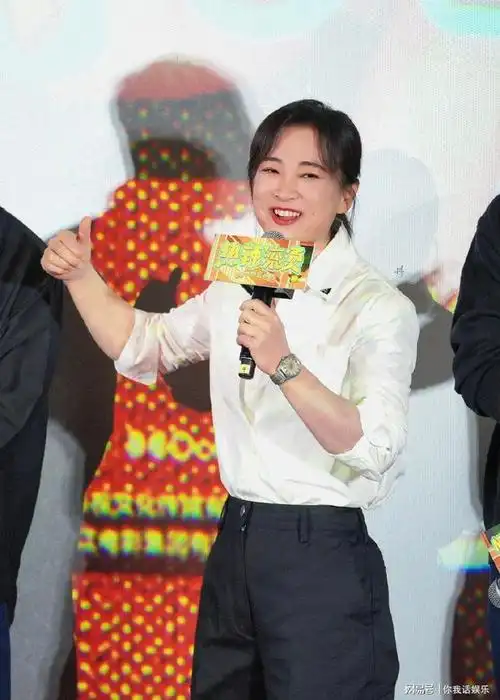 贾玲跑步为何瘦的是剧组热辣滚烫大揭秘