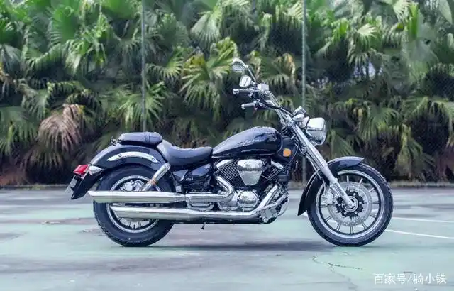 国产太子车里的老大哥,价格一万多,颜值爆表