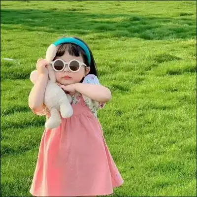 网上火爆的超萌可爱真人小女孩头像