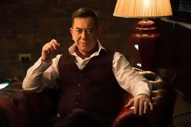 62岁黄秋生自曝患心脏血管堵塞,医生警告:不做手术,一年就死了