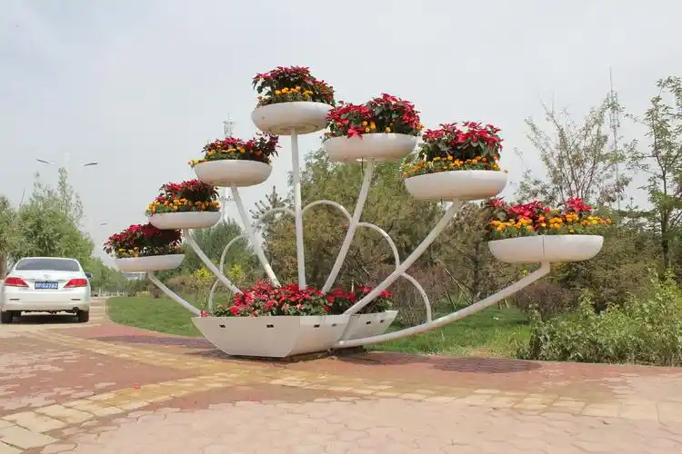 团结大型户外立体铁艺花器花架园林花架铁架花盆城市景观定制