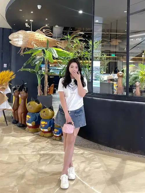 身高160体重130斤 肩宽40(溜肩严重) 7415胸围90(9385b)74