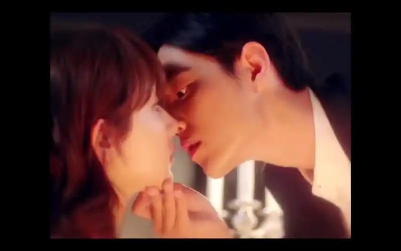 肖战和杨紫在余生请多指教里面亲吻啦呀太甜了