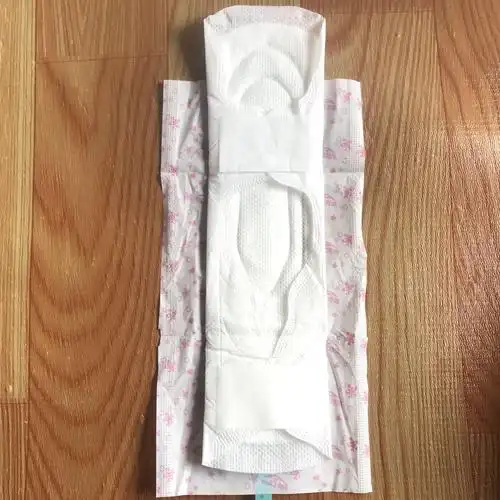 卫生巾少女专用姨妈学生100片包邮日用棉柔亲肤卫生巾