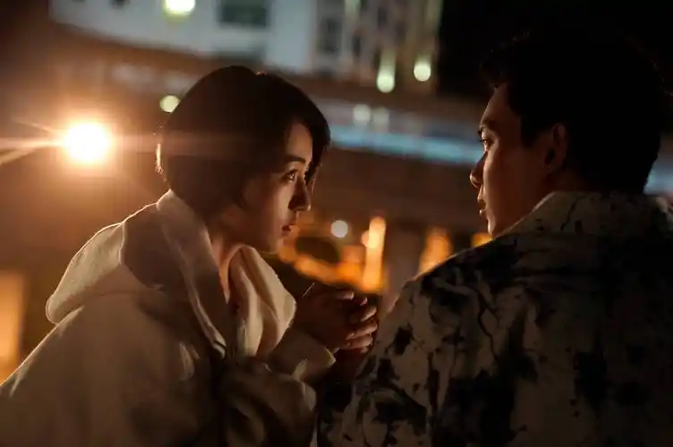 陈正道遇到张子枫有了灵感想拍盛夏未来丨揭秘