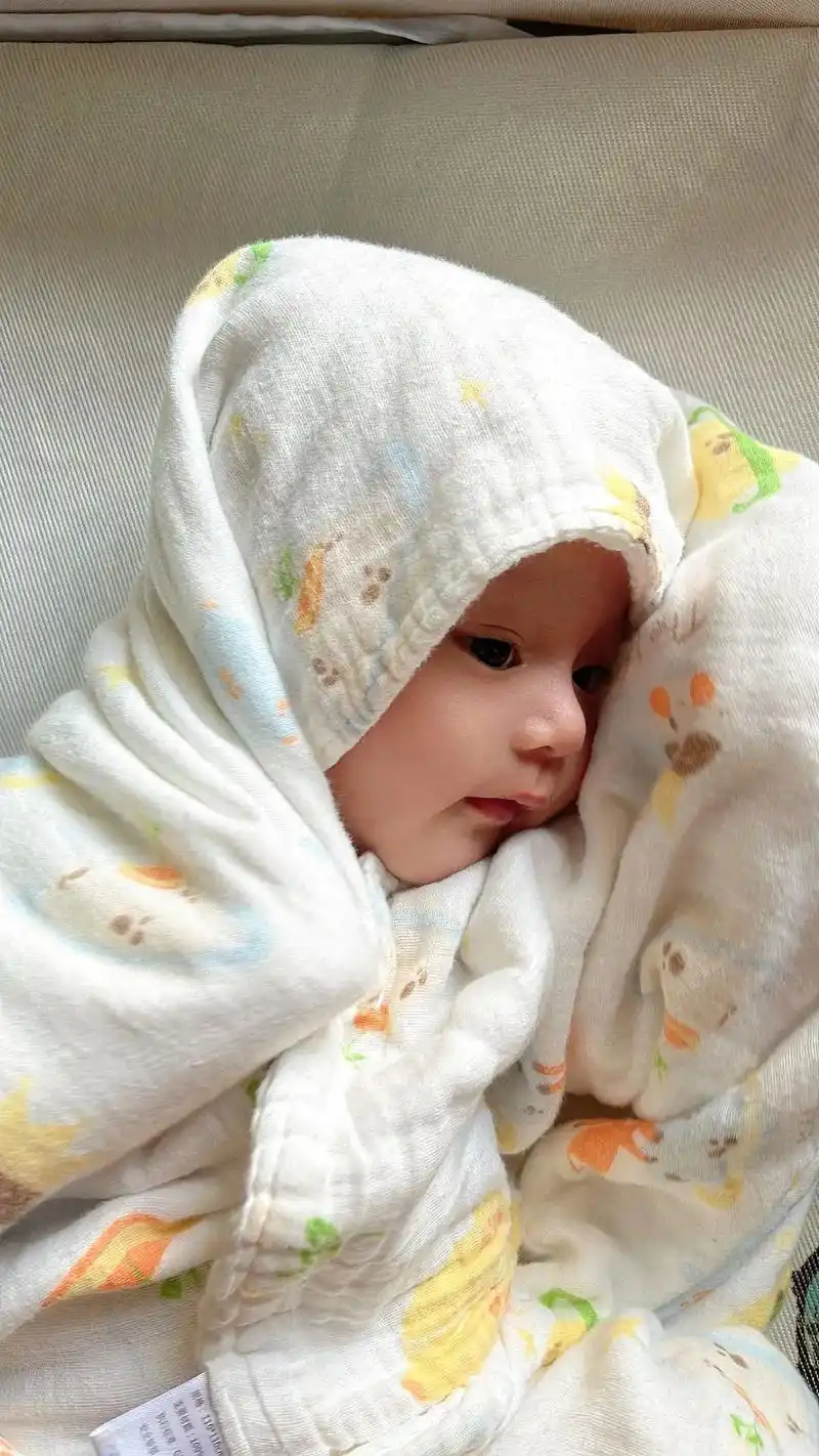 峻宝宝今天三个月啦,时间过得真快!#图文伙伴计划 峻宝宝今天 - 抖音