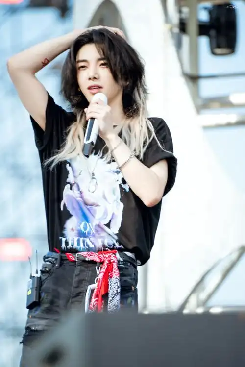 华晨宇火星游乐园返场##华晨宇2021火星演唱会纪录片