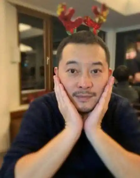 中年男星"秃顶"大赏:沙溢,聂远头顶稀疏,最意外是彭于晏_头发_陈伟霆