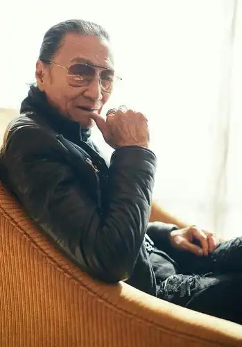 对话谢贤我很疼孙子的没权管他们进不进娱乐圈