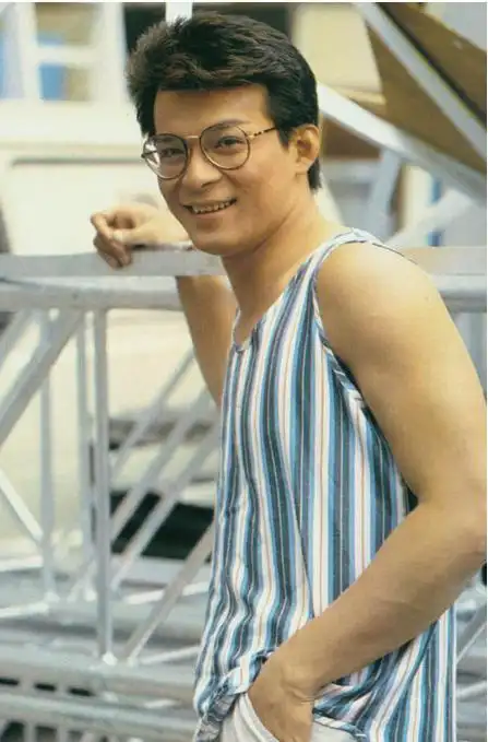 p>黄日华,1961年9月4日出生于广东省惠州市博罗县,中国香港男演员