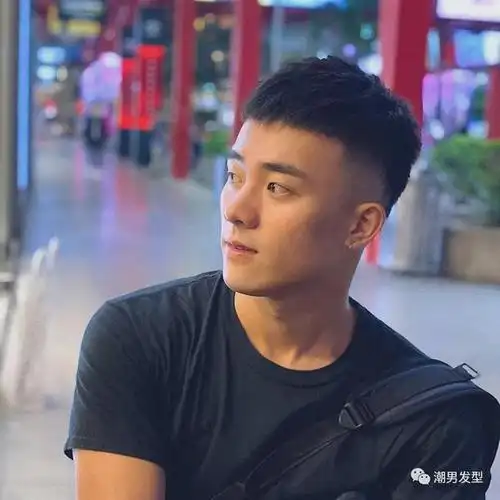 3款2020年秋冬季节热门男生短发参考剪完减龄又帅气