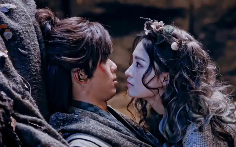 李沁×吴磊〕"在戏外我叫他弟弟,在戏里他可是我相公呢!是吧相公~"