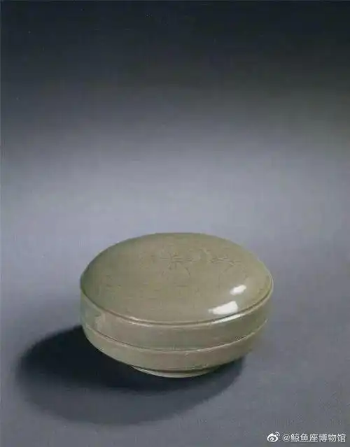 英国博物馆里的越窑精品秘色瓷