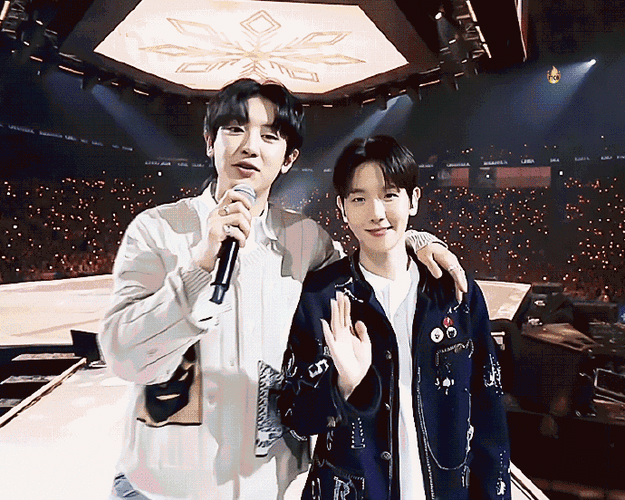 灿白#92#n年前今天的灿白#  【240414 exo fm】灿白绝配9999