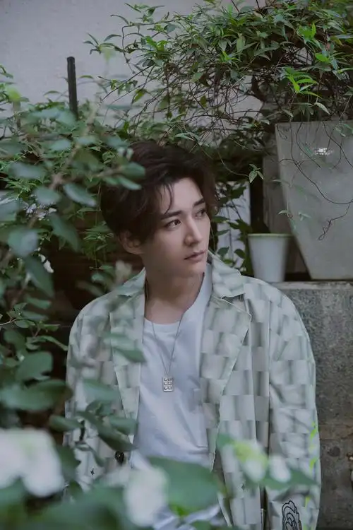 go0c80rk9e">刘学义,1990年7月6日出生于山东省青岛市,中国内地男演员