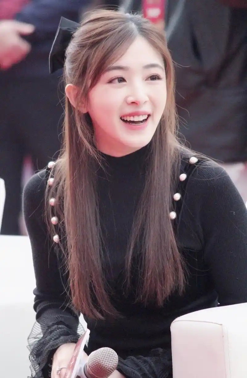 张含韵写真美图:花容月貌,美丽娇艳