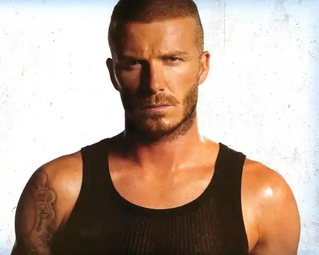 贝克汉姆壁纸桌面写真图片-自制640x960壁纸.高清大图-明星写真馆n63.