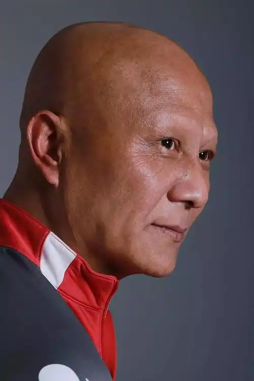 著名金牌"反派"明星计春华离世 导演田七沉痛悼念