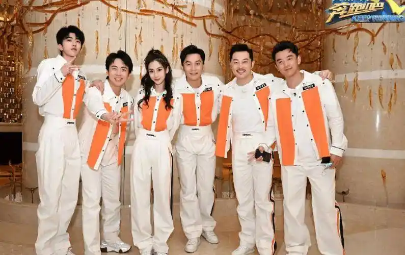 《奔跑吧》一看预告就想追,黄明昊关晓彤加入,全员欢笑不断_节目_嘉宾
