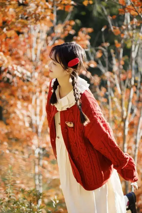 一个人拍照也能美美的,7个简单易上手的姿势,拍照上镜不尴尬