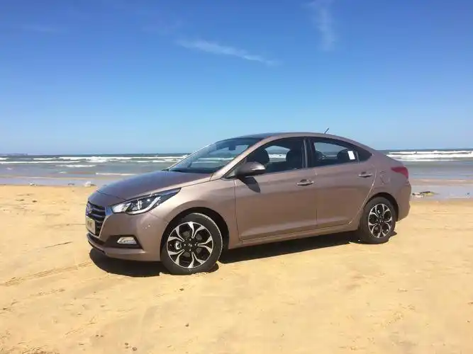 多项越级配置 ——试驾北京现代悦纳