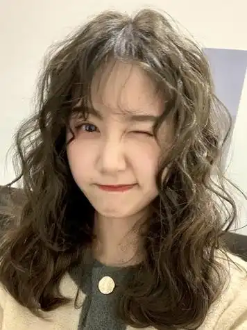 适合圆脸 国字脸的减龄法式烫发炒鸡显脸小