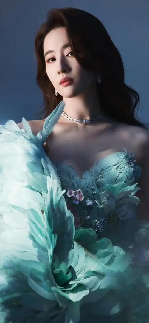 神仙姐姐刘亦菲有颜值有质身材完美深受人们喜欢