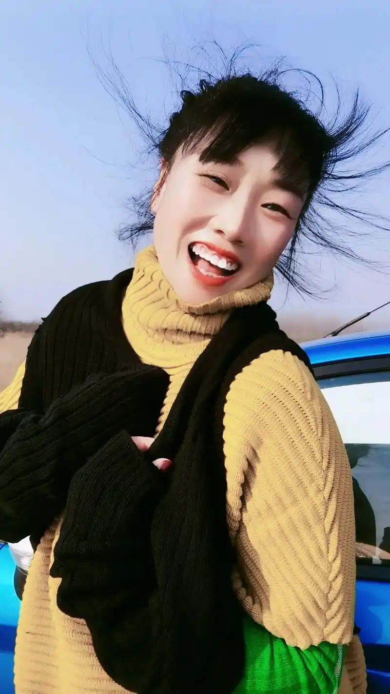 爱笑的人运气不会差,治愈系笑容!