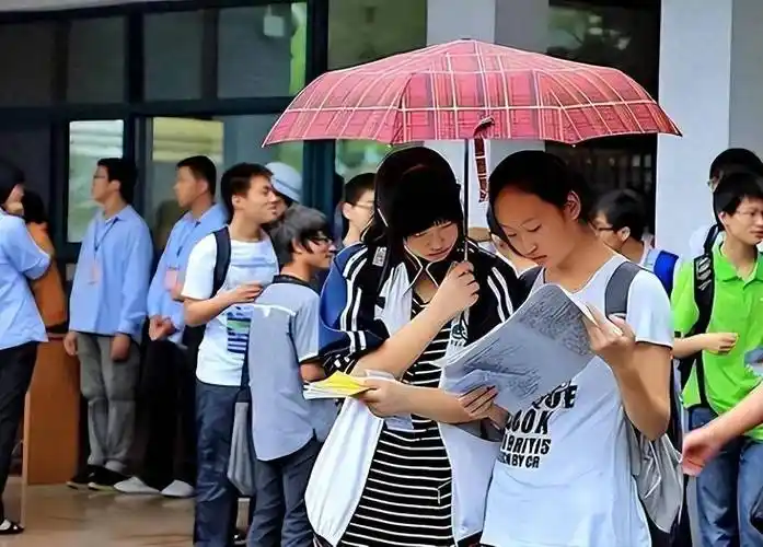 多省市传出坏消息,高三学生欲哭无泪,家长:没法上学了